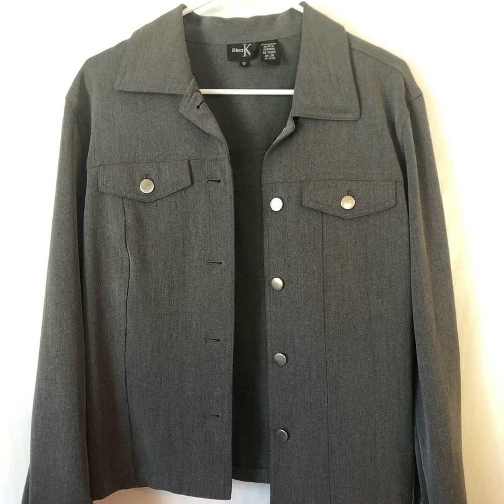 Dina K SZ 12 gray blazer/jacket. Preowned.